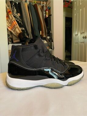 Jordan Men’s Black and Purple Athletic Shoes